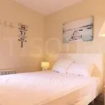 3 Pièces Avec Piscine Et Parking à Saint-raphaël - Fr-1-504-591 Appartement Saint-Raphaël