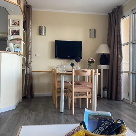 Apartment Cap Esterel: 3 Pieces Avec Vue Et Parking Inclus - Fr-1-504-591